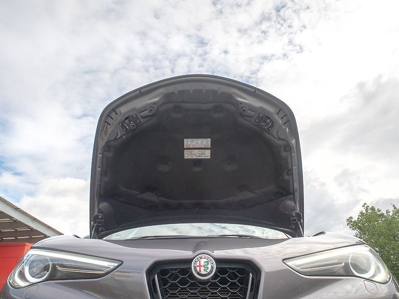 Alfa Romeo Stelvio (2023) 2.0T Q4 MAT - NAVI - fotka 58 z 62