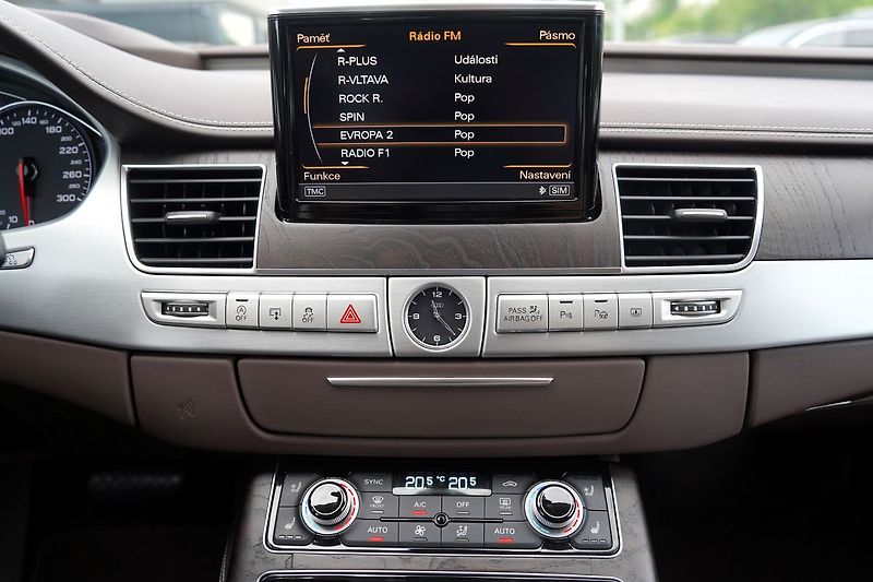 Audi A8 3.0 TDI Quattro/Tiptr./Matrix/ - fotka 32 z 50