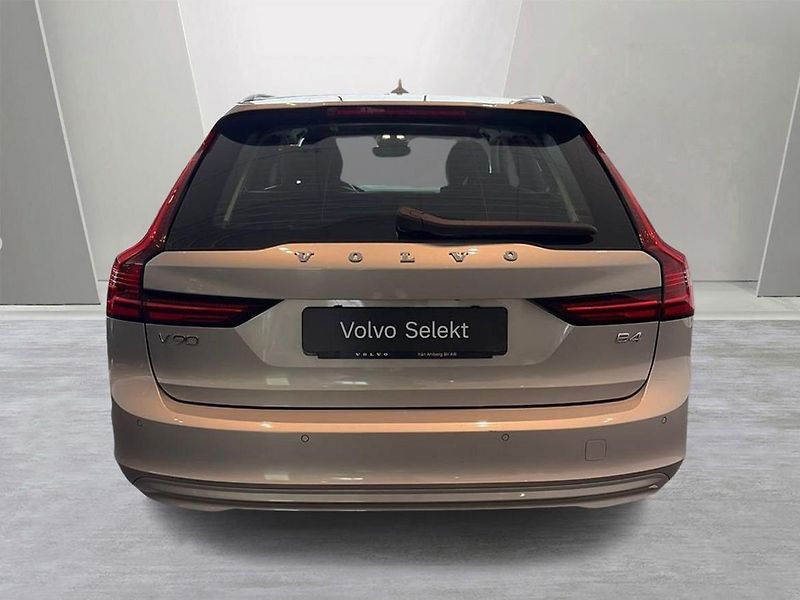 Volvo V90 B4 Diesel Core Kam NezTop Taž - fotka 4 z 16