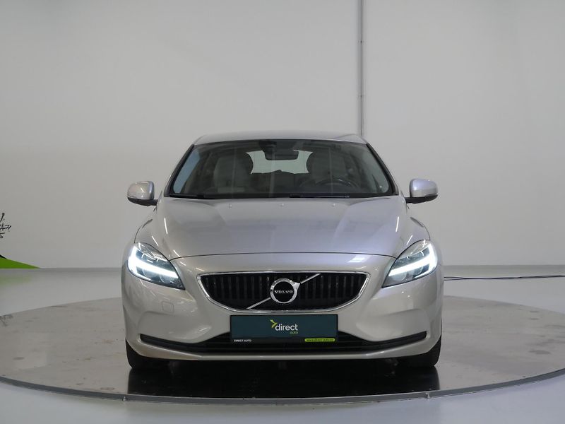 Volvo V40 - fotka 4 z 27