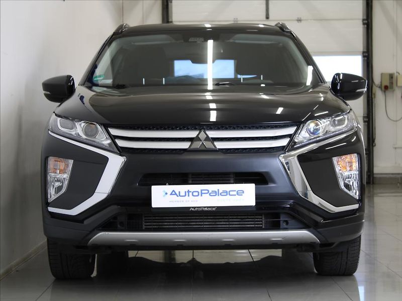 Mitsubishi Eclipse Cross 1,5 Turbo 120kW AT 69 220km! - fotka 2 z 26