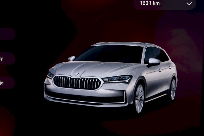 Škoda Superb (2025) Combi SportLine 1,5TSi/150kW D - fotka 20 z 32