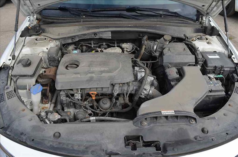 Kia Optima (2018) 1,7 D - fotka 12 z 21