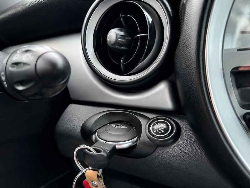 Mini Cooper (2008) 1,6  R56 - fotka 12 z 20