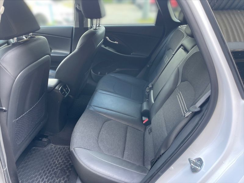 Hyundai i30 1,5 T-GDI Style - fotka 8 z 11
