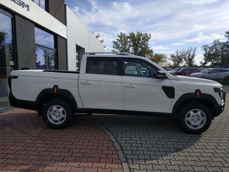 KGM Musso Grand 2.2XDI, STYLE+ 4WD, MT, SKLADE - fotka 4 z 26