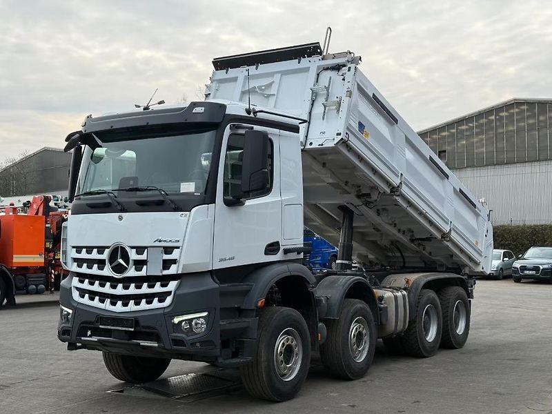 Mercedes-Benz (2025) Arocs 3548 8x4 Bordmatik - fotka 10 z 18