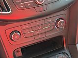 Ford Focus (2017) 1.0 EB, ČR, AC, výhřev sed. - náhled 11