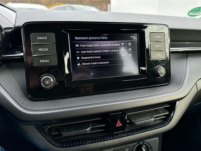 Škoda Fabia 1,0 TSI - fotka 16 z 19