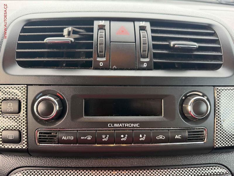 Škoda Roomster (2011) 1.6 TDi, ČR, Attractive - fotka 13 z 18
