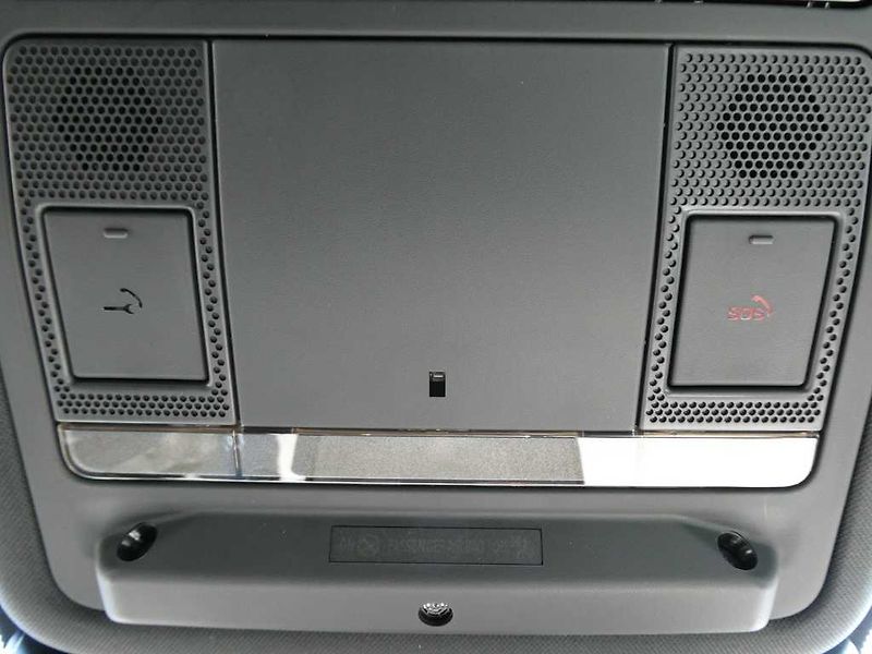 Land Rover Range Rover Evoque 1,5 S P270e - fotka 29 z 34