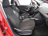 Peugeot 2008 (2016) 1.2 PureTech, Serv.kniha, Navi - náhled 9