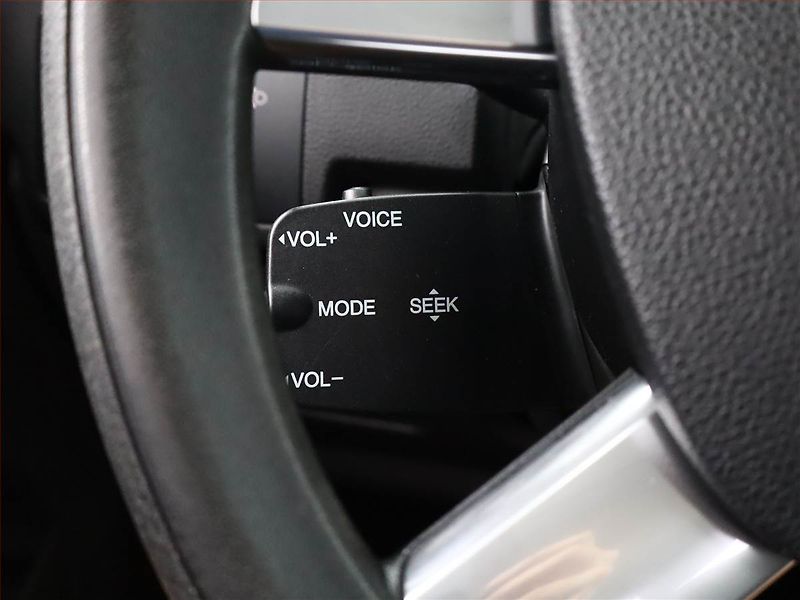 Ford C-MAX (2009) 1.6, Serv.kniha, Park. senzory - fotka 13 z 13