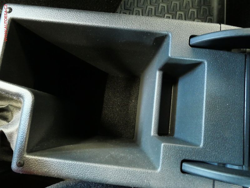 Škoda Octavia (2014) 1.6 TDI, ČR, servis.kniha - fotka 20 z 21