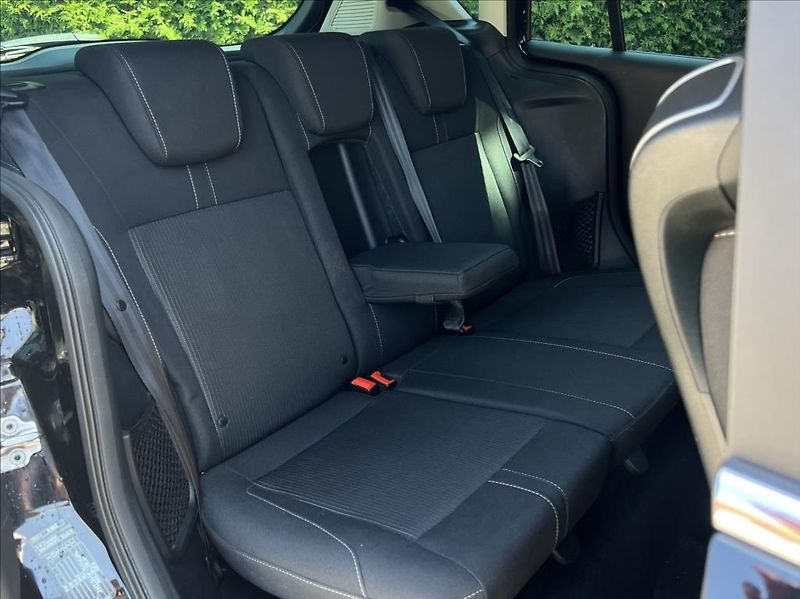 Ford B-MAX 1,4 i TITANIUM klima E6 - fotka 19 z 33
