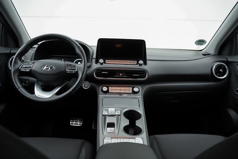 Hyundai Kona ELEKTRIC 100kW - fotka 24 z 39