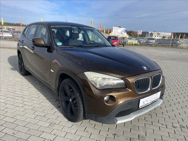 BMW X1 2,0 d X-Drive 130kw Xenon Klim - fotka 6 z 32