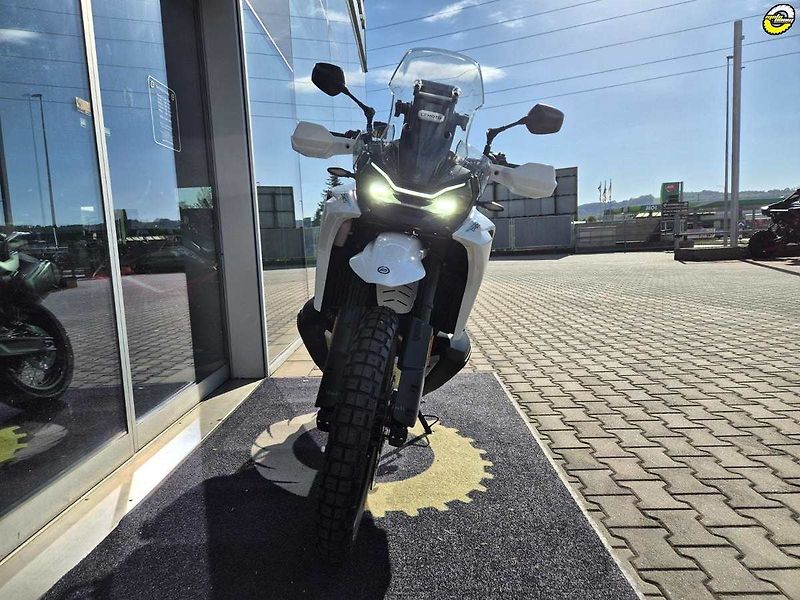 CFMOTO (2026) 1000 MT-X TOURING - fotka 32 z 43