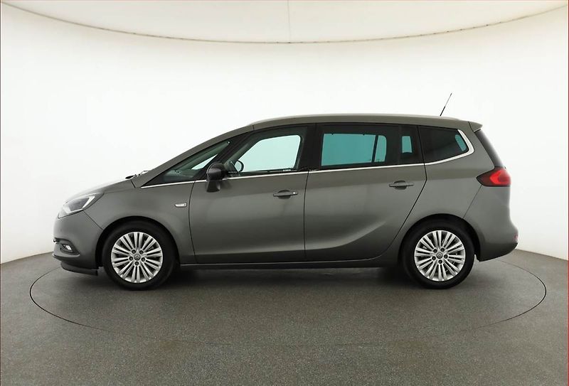 Opel Zafira (2018) 2.0 CDTI, 7 míst, ČR,1.maj - fotka 3 z 19