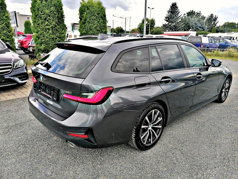 BMW Řada 3 (2021) 2.0 318D A/T Kůže - fotka 4 z 33