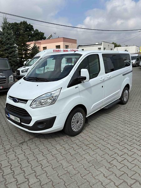Ford Tourneo Custom (2015) L1-H1 KLIMA + TZ - fotka 2 z 13