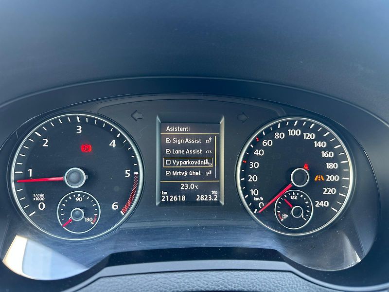 Seat Alhambra (2019) 2.0TDi, 110KW, ACC, BLIS, DPH - fotka 27 z 29