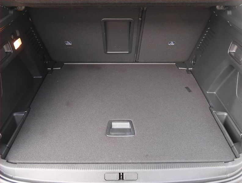 Peugeot 3008 (2022) 1.2 PureTech - fotka 14 z 17