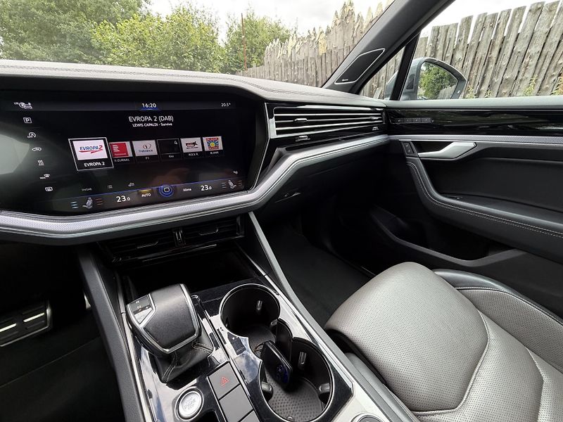 Volkswagen Touareg (2019) - fotka 19 z 33