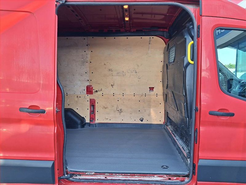 Ford Transit (2015) Trend 2.2 TDCi, L2H2, 1.0t, ČR - fotka 18 z 18