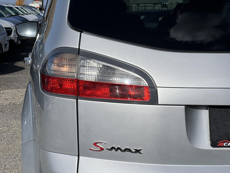 Ford S-MAX 2.0TDCi 103kw AUTOMAT ALU KLIM - fotka 36 z 40