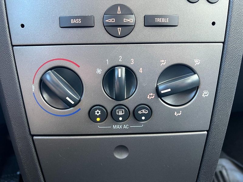 Opel Meriva (2009) 1.4i Klima! Tažné! Nová STK! - fotka 16 z 23