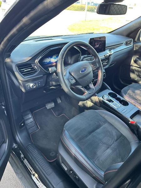 Ford Kuga 2.5 - fotka 2 z 4