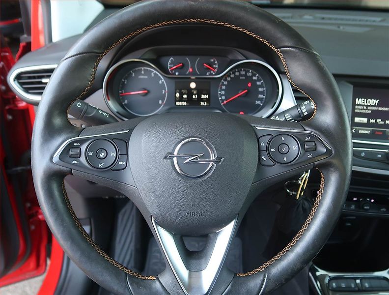Opel Crossland X (2018) 1.2 Turbo, Tempomat - fotka 15 z 16