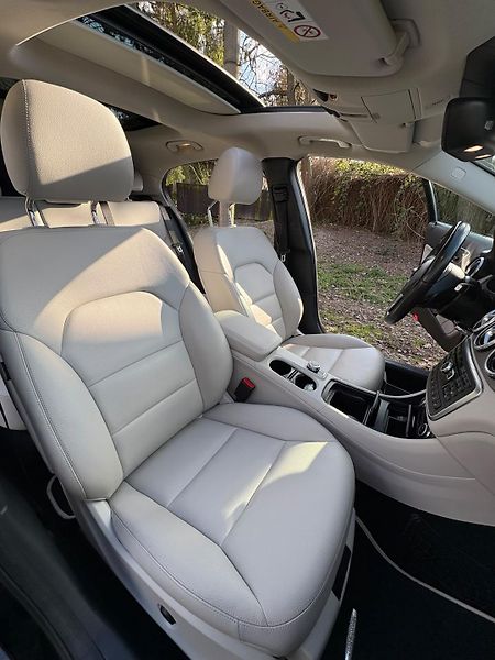 Mercedes-Benz GLA (2014) 220 CDI 4MATIC  - fotka 15 z 20