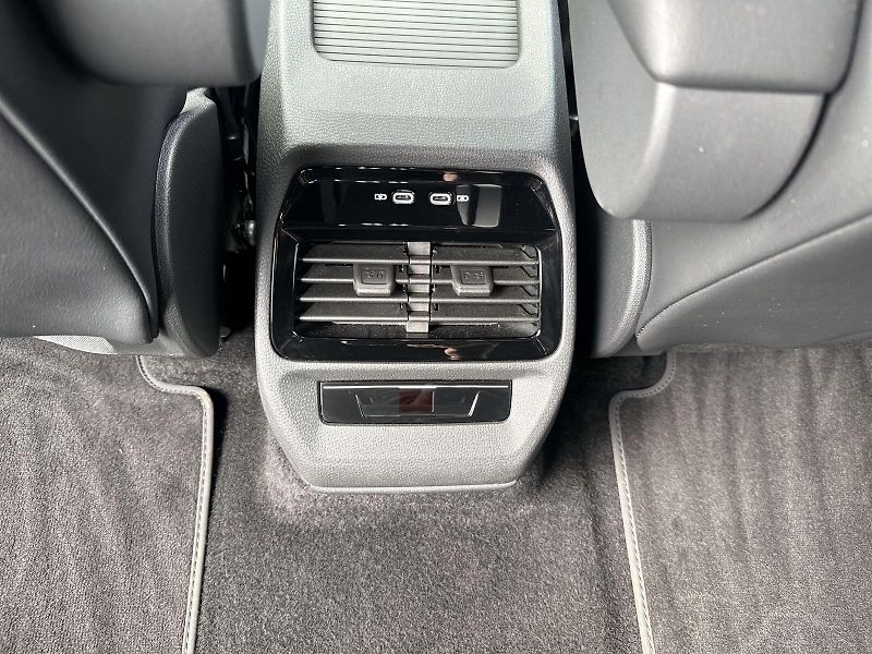 Volkswagen ID.4 (2025) GTX 4Motion People - fotka 26 z 33