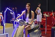 Hostesky byly nejen u motorek