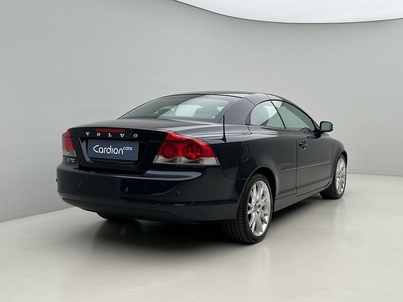 Volvo C70 MOMENTUM - fotka 11 z 33