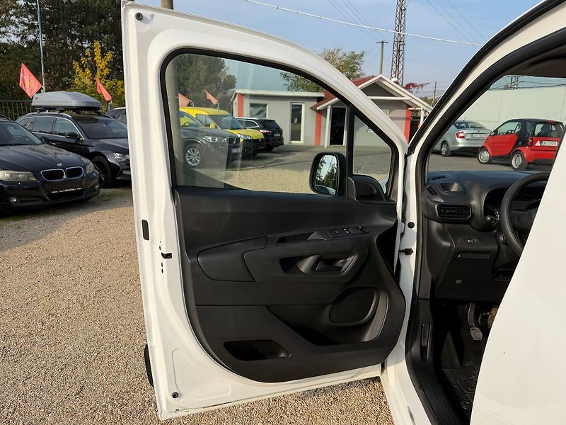 Toyota Ostatní 1.5D-4D 75kW*L2H1*CZ*144tisKM - fotka 14 z 23