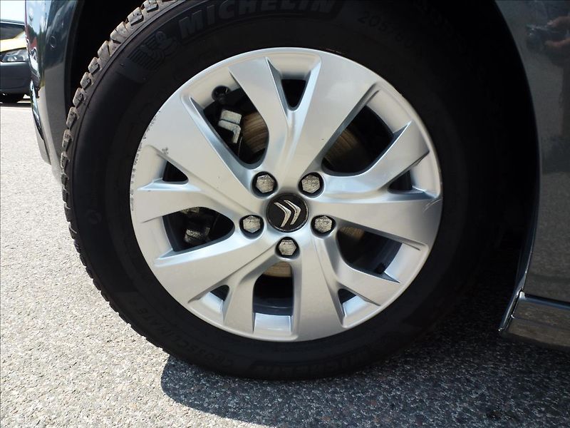 Citroën C4 Picasso 1,2 PureTech 130 6MAN Turbo Od - fotka 45 z 55