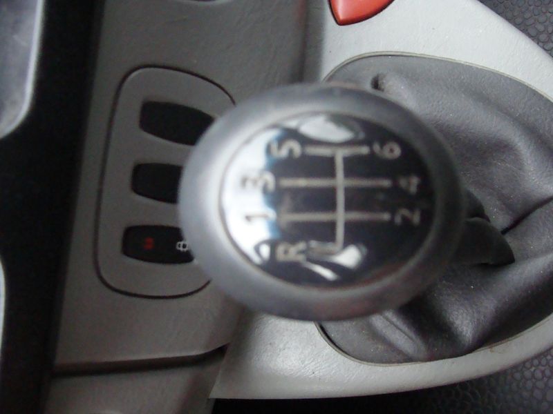 Renault Trafic 2.0 DCi L2H1, 66 kW, tažné - fotka 18 z 22