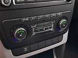 Škoda Yeti (2012) 1.2 TSI, Automat, Serv.kniha - náhled 17