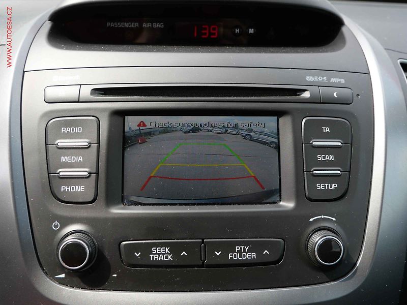 Kia Sorento (2015) 2.2CRDi, 2.maj,ČR, AT - fotka 28 z 28