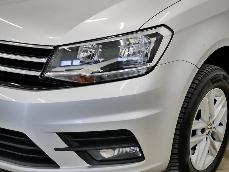 Volkswagen Caddy - fotka 9 z 24