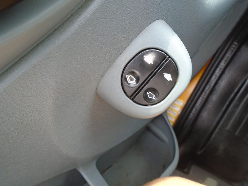 Ford Transit (2013) 2.2 TDCi Valník DC 6 míst - fotka 20 z 30