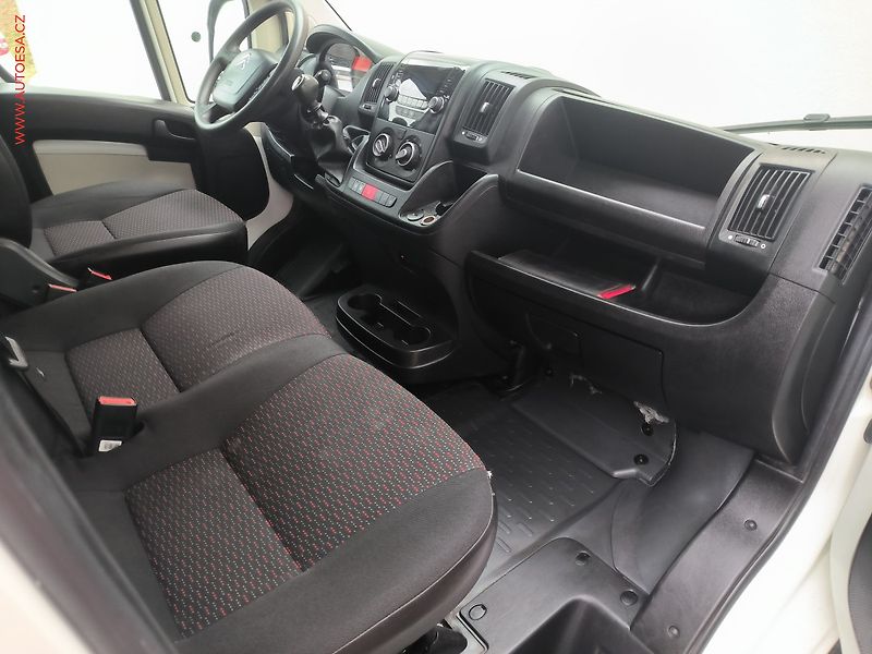 Citroën Jumper (2019) 2.2HDi L1H1, AC, stř.nosič - fotka 11 z 19