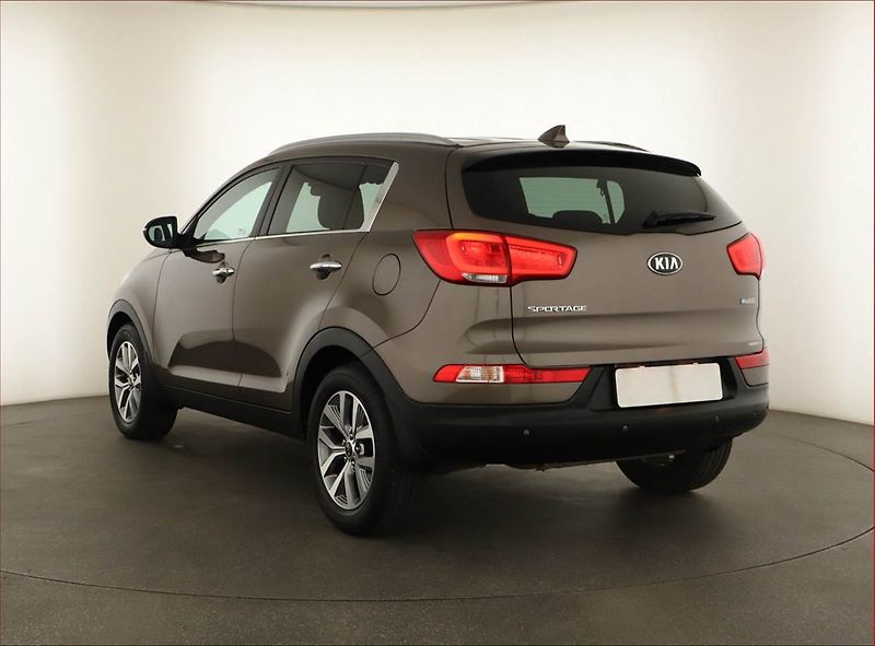Kia Sportage (2015) 1.6 GDI, Serv.kniha, Kůže - fotka 4 z 15