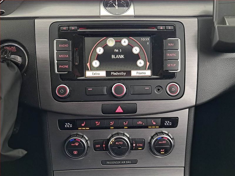 Volkswagen Passat (2014) Comfortline 2.0 TDI, Navi - fotka 12 z 17