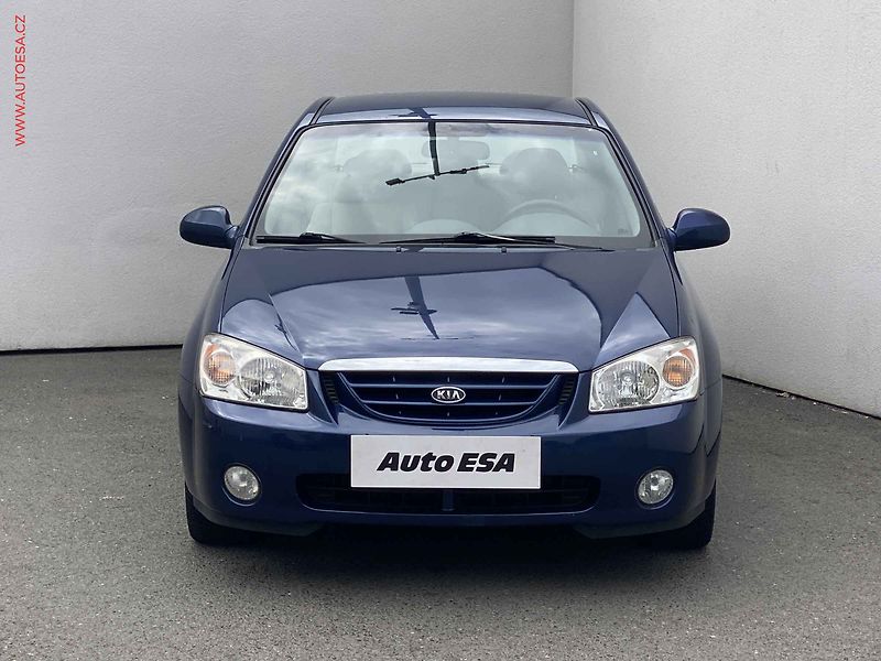 Kia Cerato (2005) 2.0i, AC - fotka 2 z 15