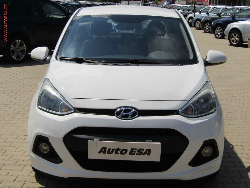 Hyundai i10 (2016) 1.0i, 2.maj,ČR, AC - fotka 2 z 16