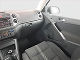 Volkswagen Tiguan (2009) 2.0 TDI, 4X4, ČR,1.maj - náhled 8